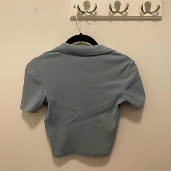 Zara Cropped Preppy Tee - Picture 2 of 3